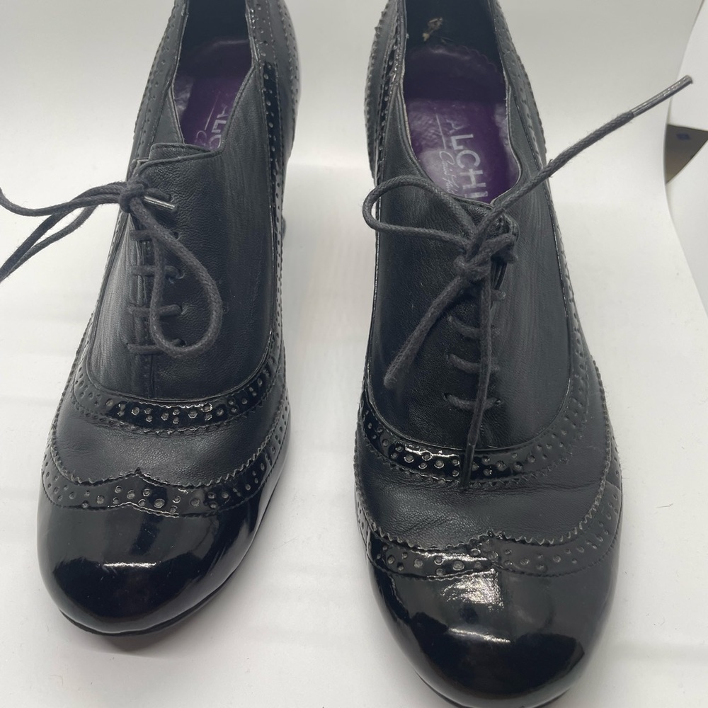 Carlos Falchi Patent leather pumps